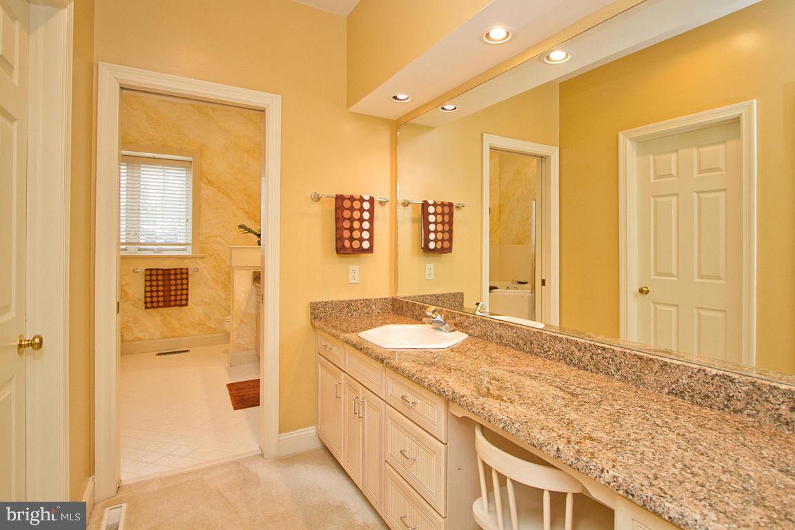 1050 Hunters Path Lancaster, PA 17601 - Photo 27 of 61 Gallery Image 27