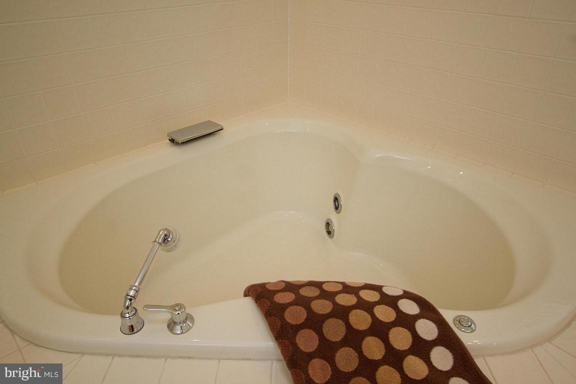 1050 Hunters Path Lancaster, PA 17601 - Photo 29 of 61 Gallery Image 29