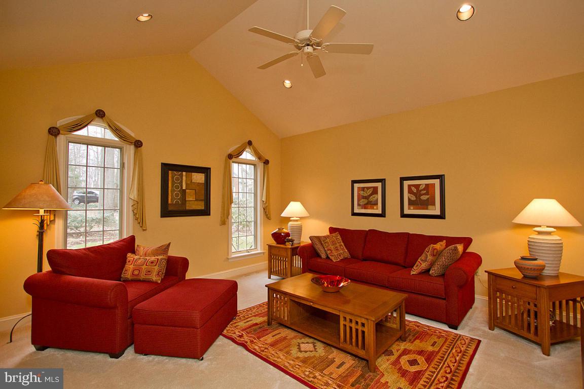 1050 Hunters Path Lancaster, PA 17601 - Photo 5 of 61 Gallery Image 5