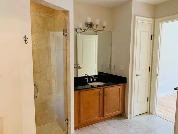 $2,850 | 16101 Emerald Estates Drive, Unit 251, Weston, FL 33331
