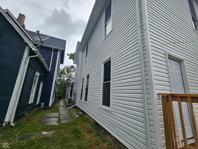 $128,000 | 415 West Howard Street, Muncie, IN 47305