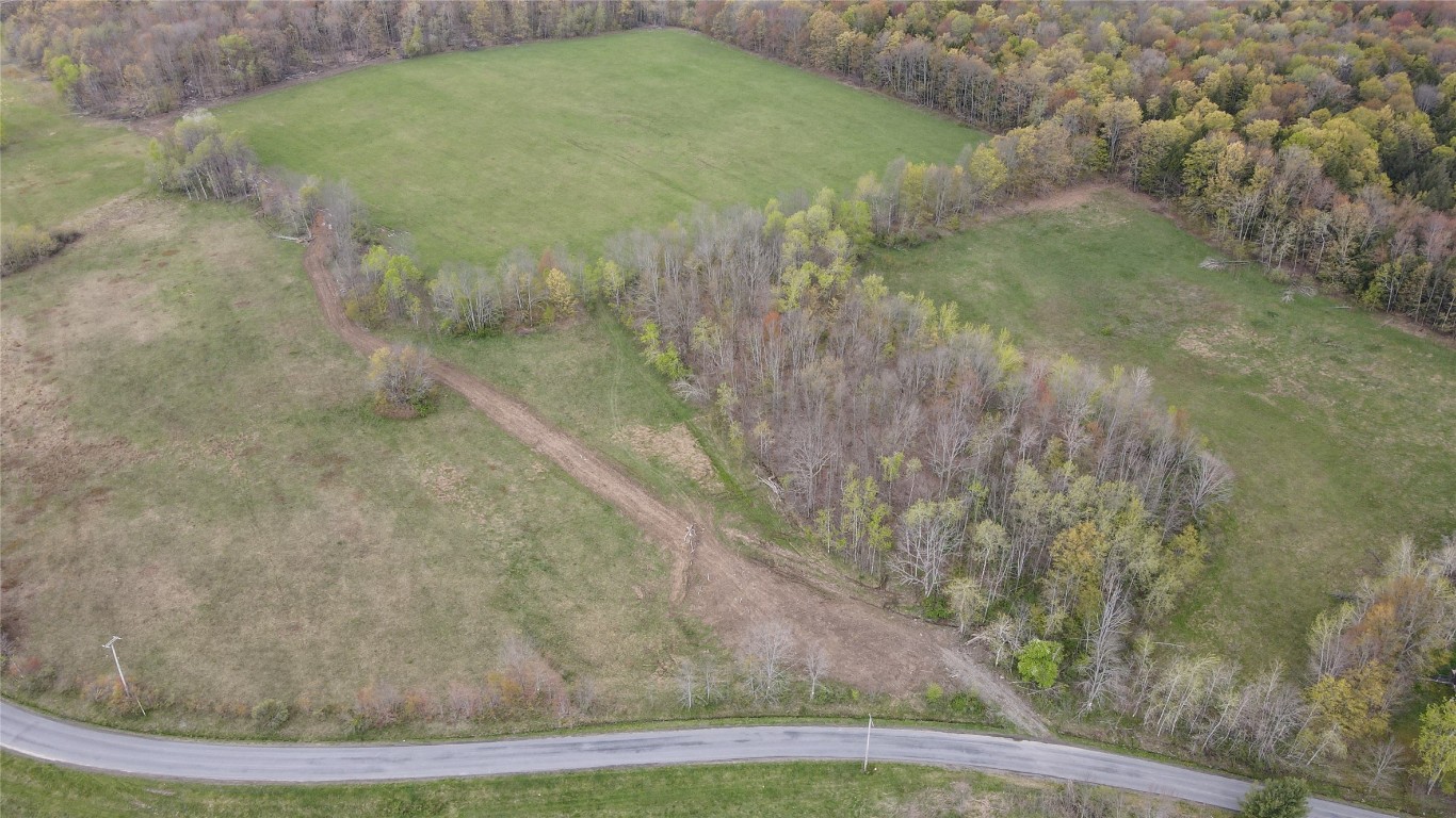 249 Rabbit Path Road Maine, NY 13802 - Photo 8 of 26 Gallery Image 8