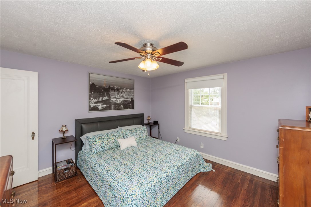 2199 Barrington Road Cleveland, OH 44118 - Photo 32 of 50