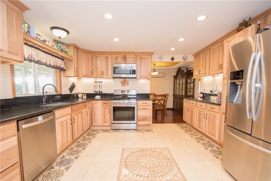 11430 Langworthy Road Southwest Rochester, WA 98579 - Photo 3 of 25