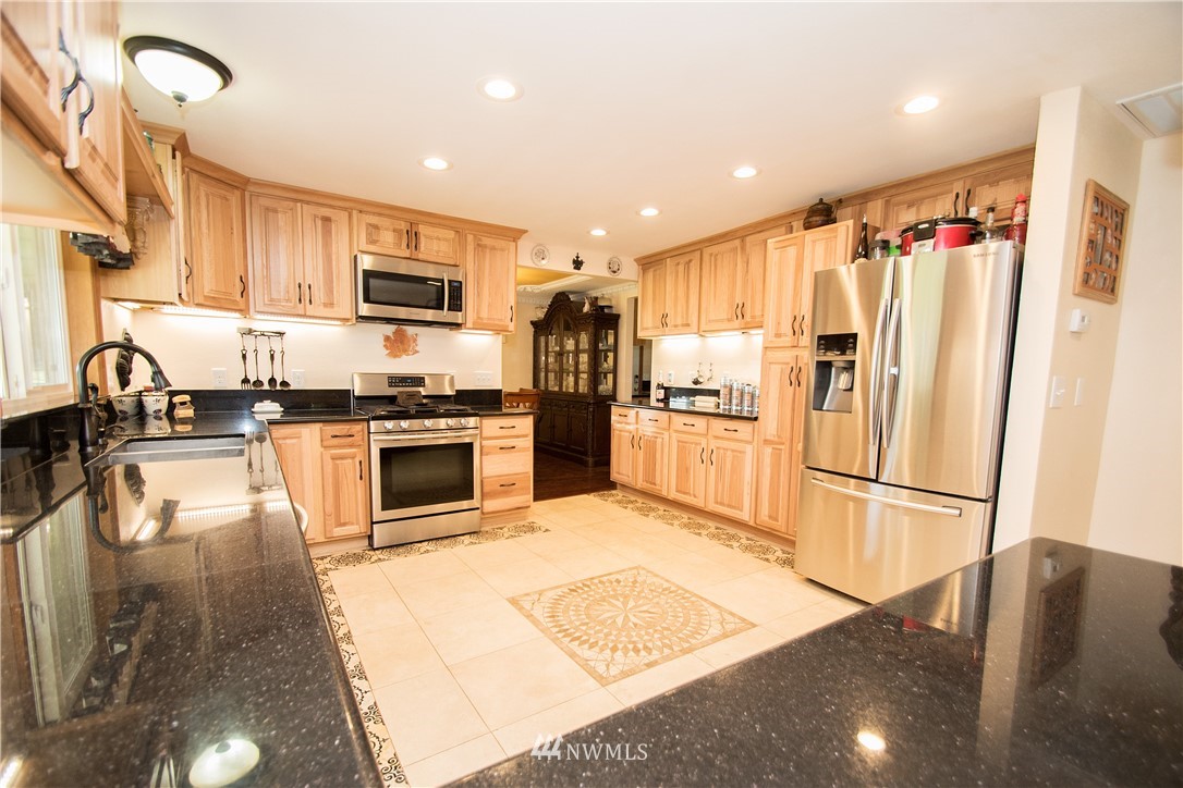 11430 Langworthy Road Southwest Rochester, WA 98579 - Photo 4 of 25