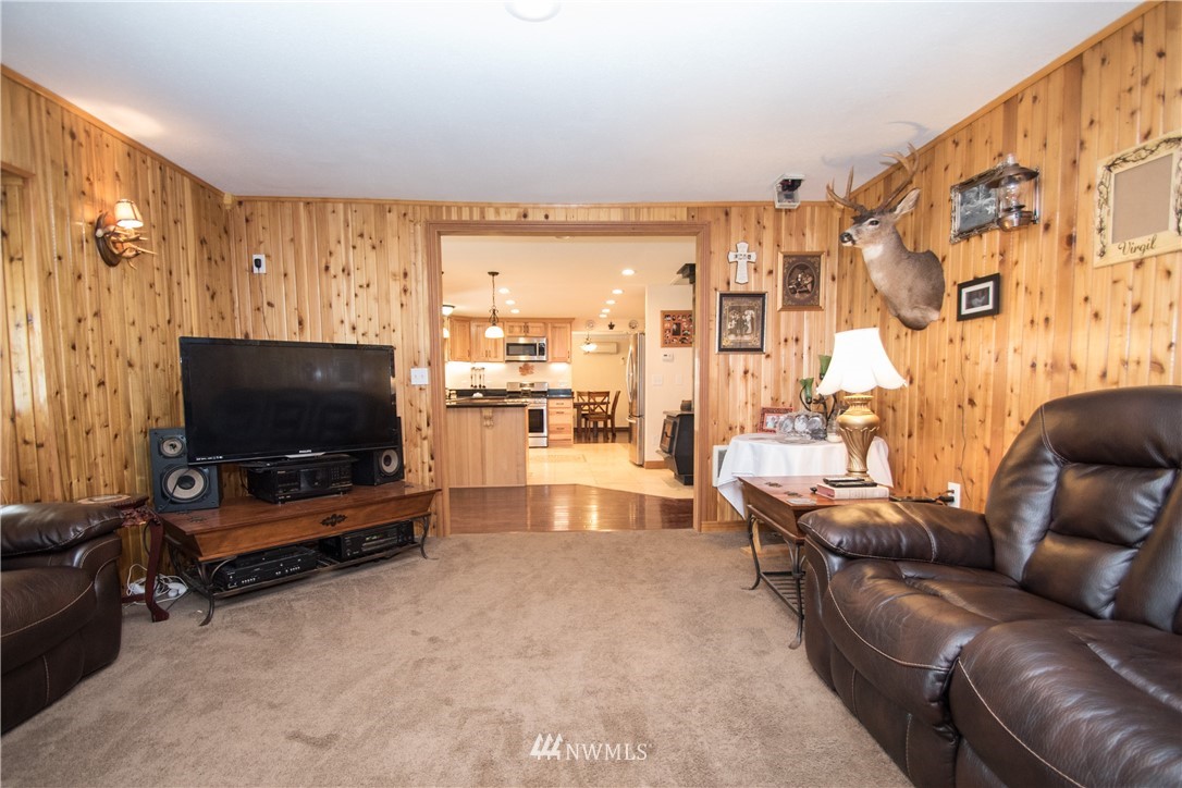 11430 Langworthy Road Southwest Rochester, WA 98579 - Photo 7 of 25