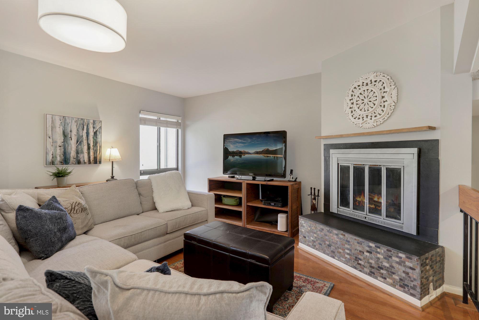 11612 Newbridge Court Reston, VA 20191 - Photo 19 of 55