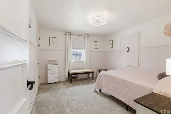 $349,900 | 100 Plaxdale Road, Salina, NY 13088