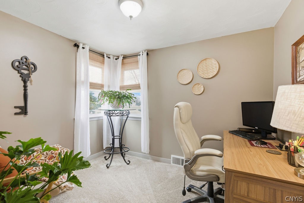 100 Plaxdale Road Salina, NY 13088 - Photo 20 of 46