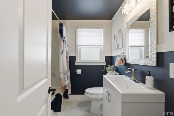 $349,900 | 100 Plaxdale Road, Salina, NY 13088