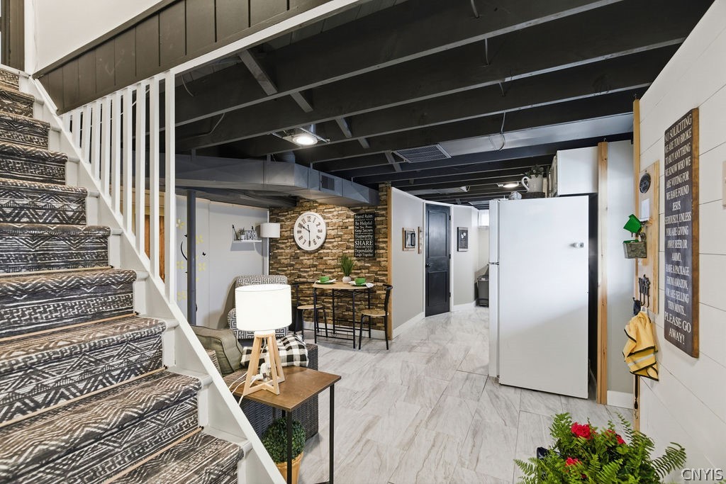 100 Plaxdale Road Salina, NY 13088 - Photo 26 of 46