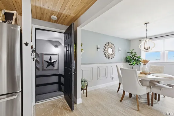 $349,900 | 100 Plaxdale Road, Salina, NY 13088