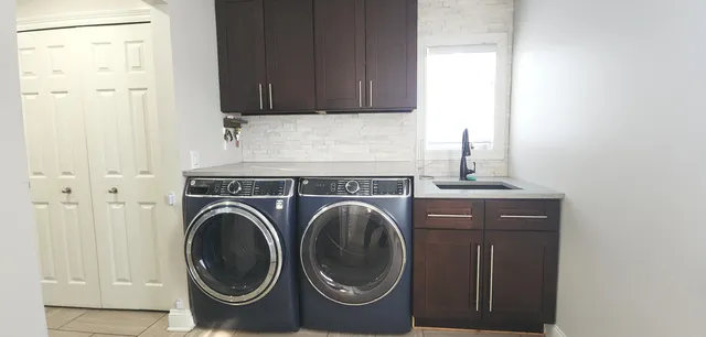 $379,000 | 50225 South Interstate 94 Service Drive, Belleville, MI 48111