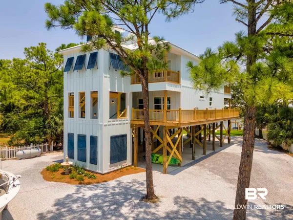 $1,800,000 | 500 Lemoyne Drive, Dauphin Island, AL 36528