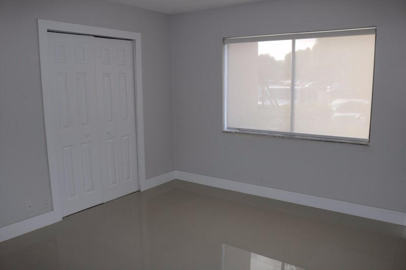 310 Racquet Club Road, Unit 104 Weston, FL 33326 - Photo 5 of 7 04