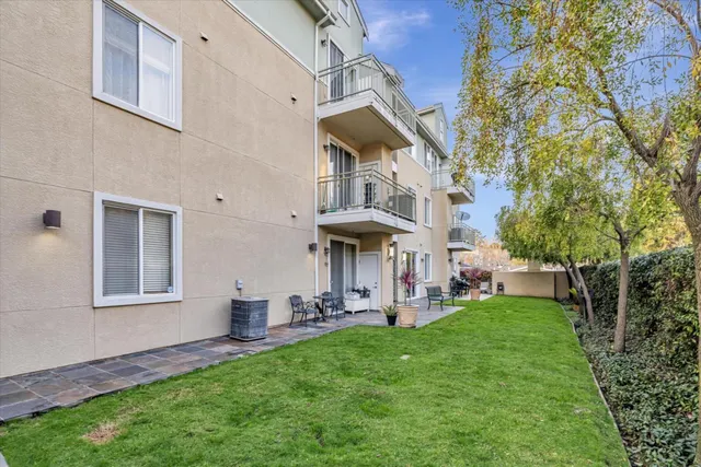 $3,150 | 2330 University Avenue, Unit 350, East Palo Alto, CA 94303