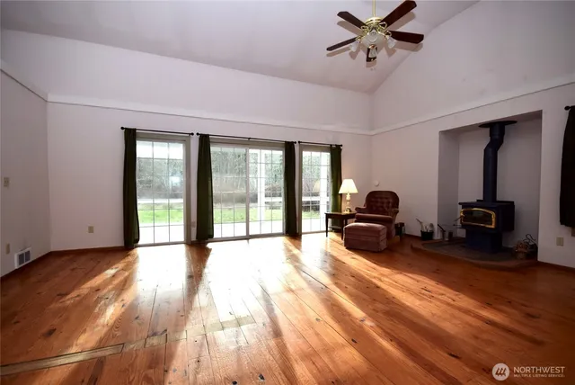 $565,000 | 323 Critter Country Trail, Sequim, WA 98382