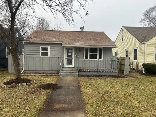 $222,500 | 309 South May Street, Joliet, IL 60436
