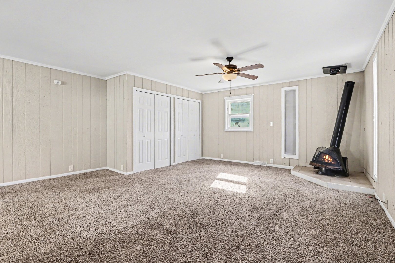 309 South May Street Joliet, IL 60436 - Photo 4 of 15