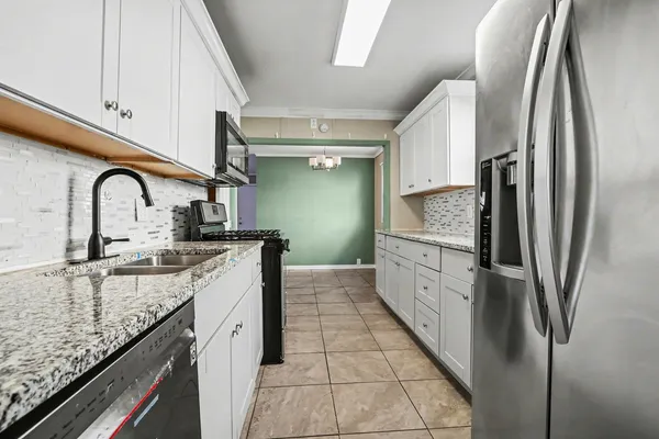 $212,000 | 309 South May Street, Joliet, IL 60436
