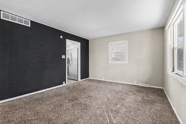$212,000 | 309 South May Street, Joliet, IL 60436