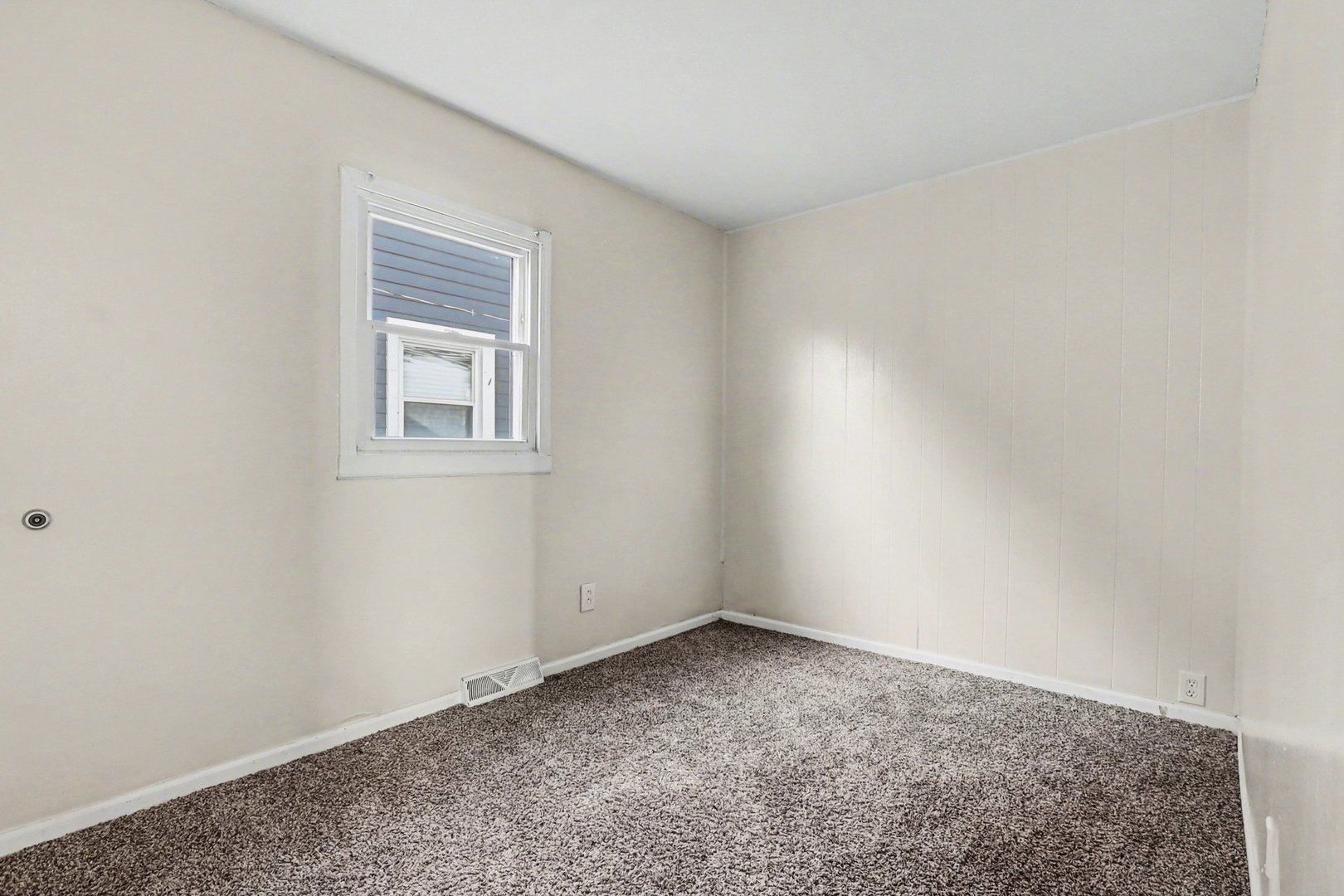 309 South May Street Joliet, IL 60436 - Photo 10 of 15