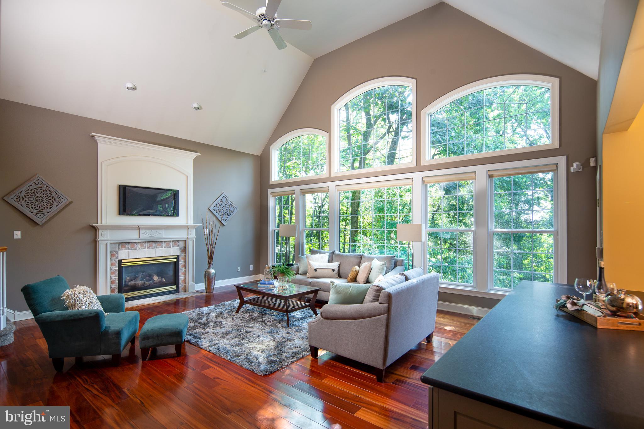 5708 Ridgeview Drive Doylestown, PA 18902 - Photo 9 of 37 Two Story FR w/FP, Wall of Windows, Cherry Floor