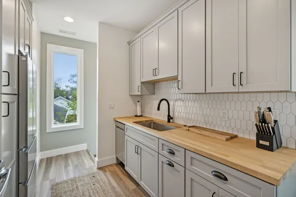 $2,900 | 1808 Beech Avenue, Unit B, Nashville, TN 37203