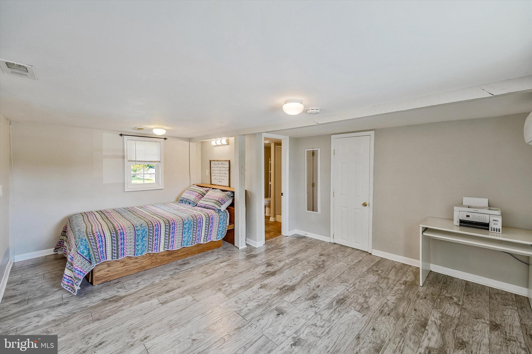 8022 Apples Church Road Thurmont, MD 21788 - Photo 24 of 47 Bedroom 3/Guest suite