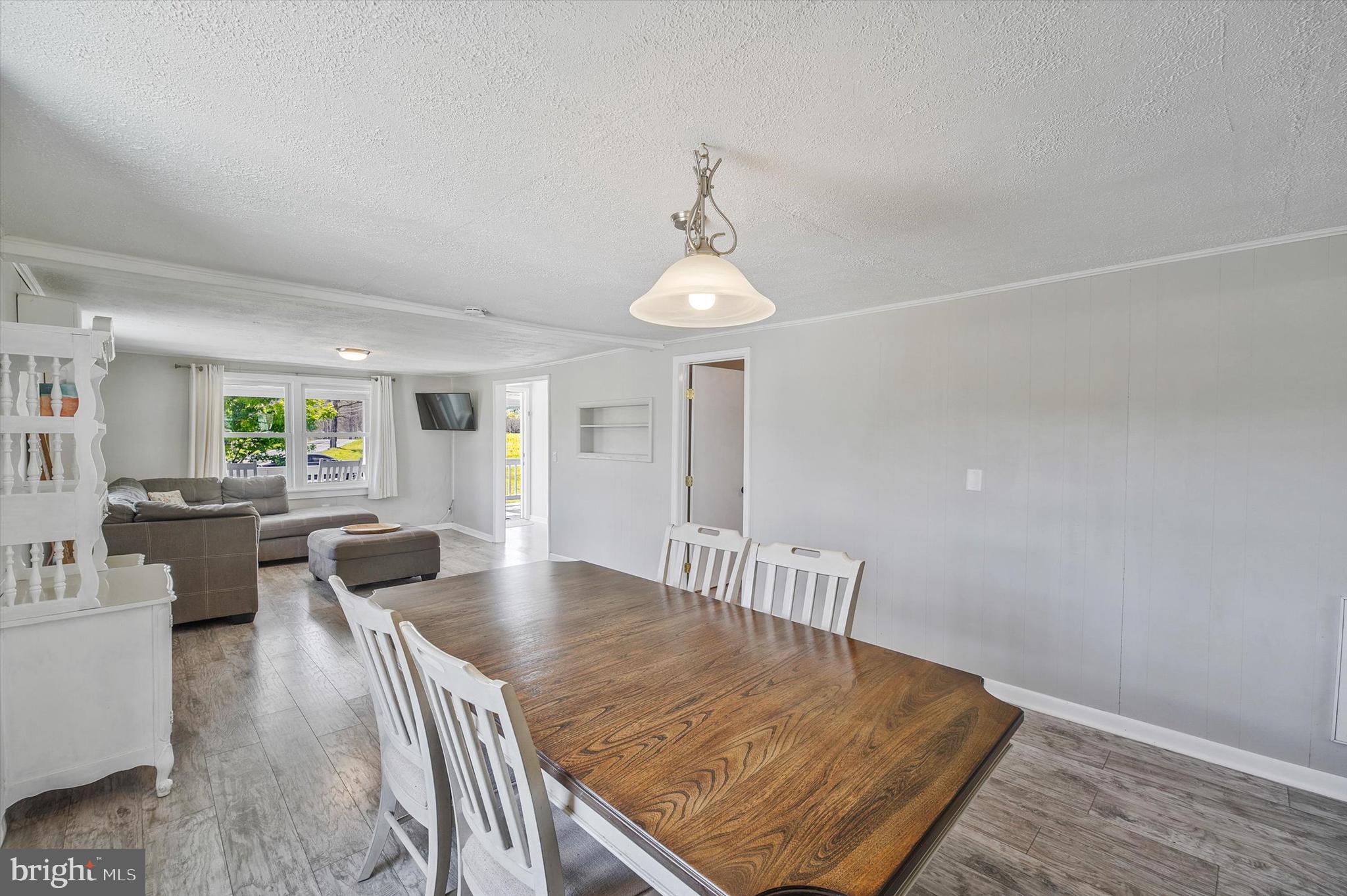 8022 Apples Church Road Thurmont, MD 21788 - Photo 7 of 47 Dining Area