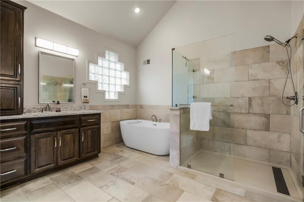 4317 Northeast Maplegate Court Lee's Summit, MO 64064 - Photo 21 of 39