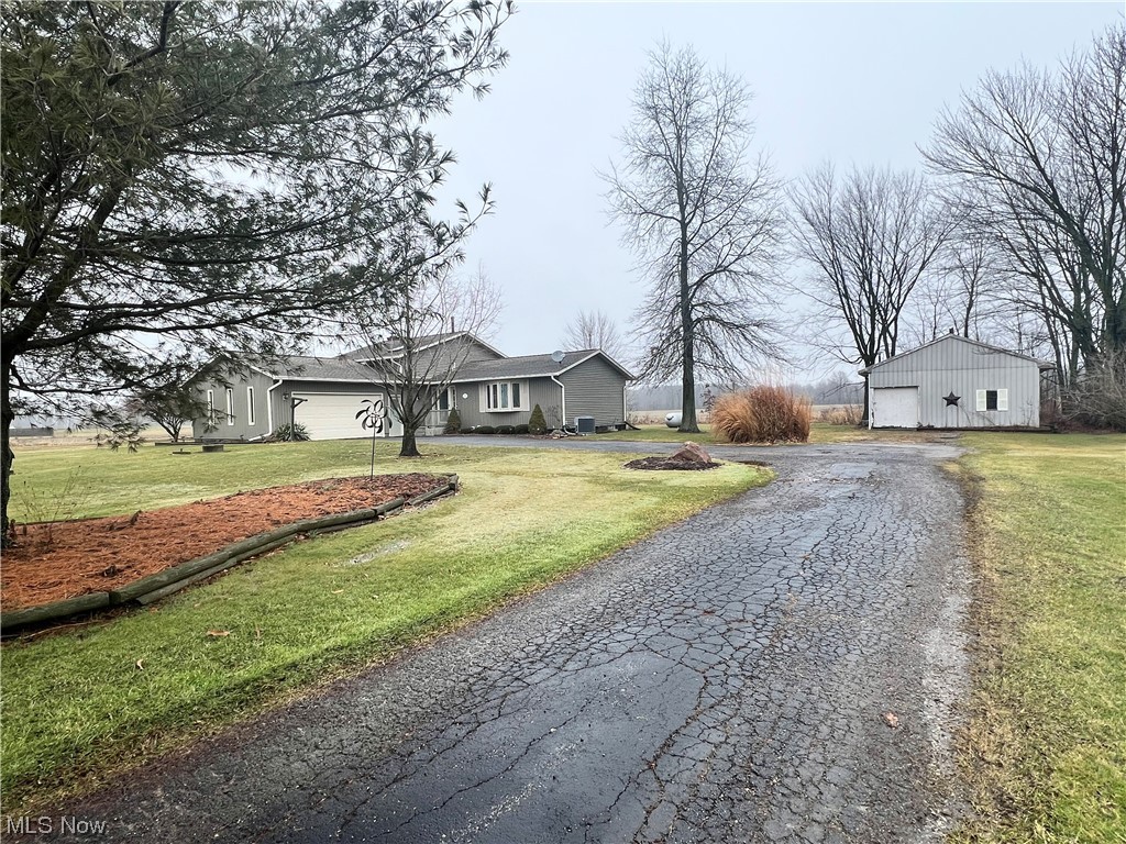 17709 Whitehead Road Lagrange, OH 44050 - Photo 2 of 31