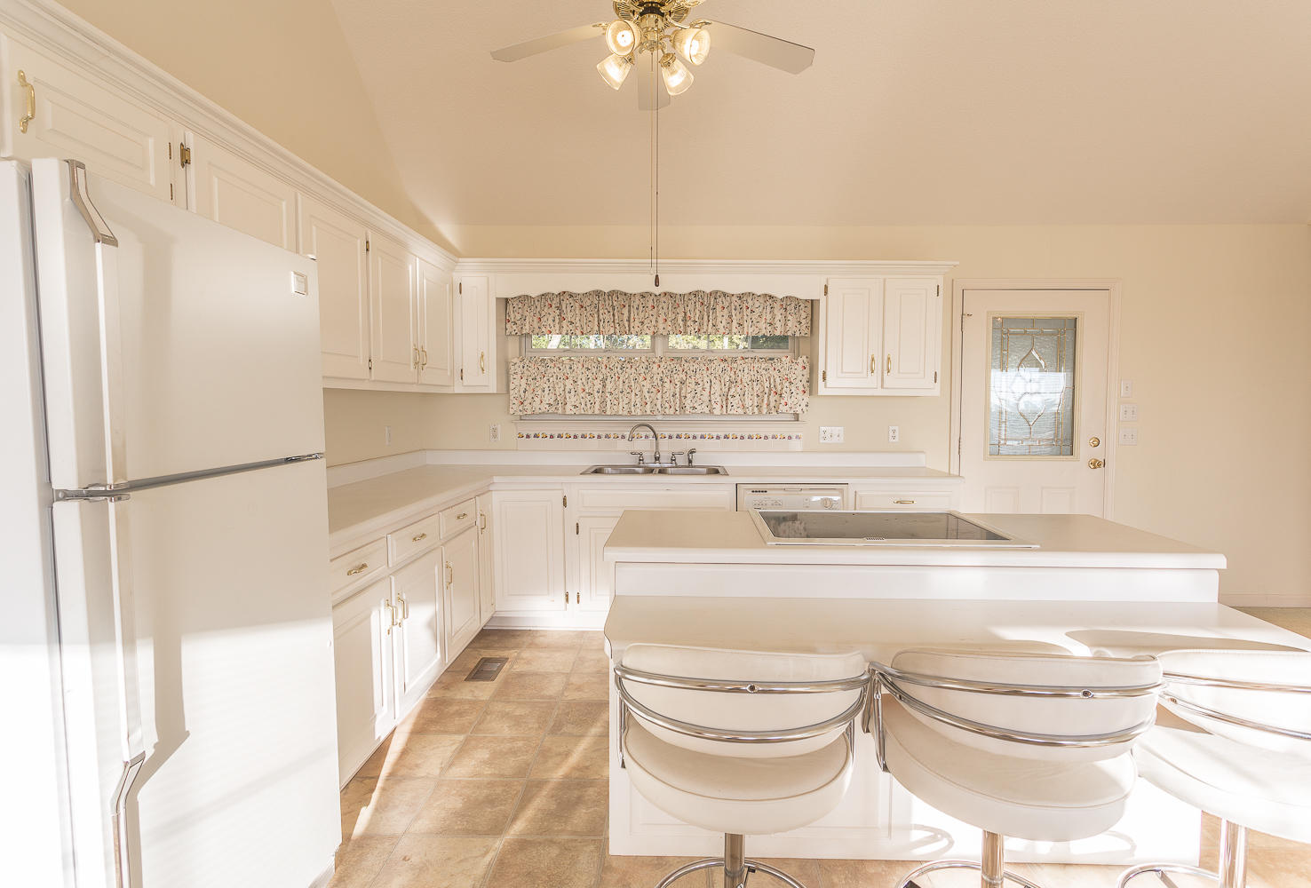 1501 Ridge Point Road Hixson, TN 37343 - Photo 14 of 40 1501 Ridge Point-31