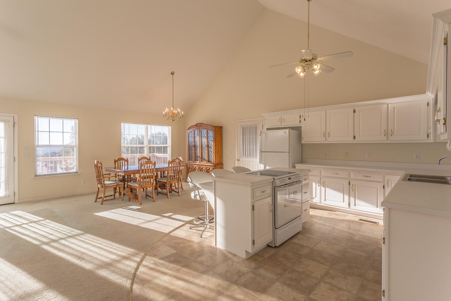 1501 Ridge Point Road Hixson, TN 37343 - Photo 4 of 40 1501 Ridge Point-41