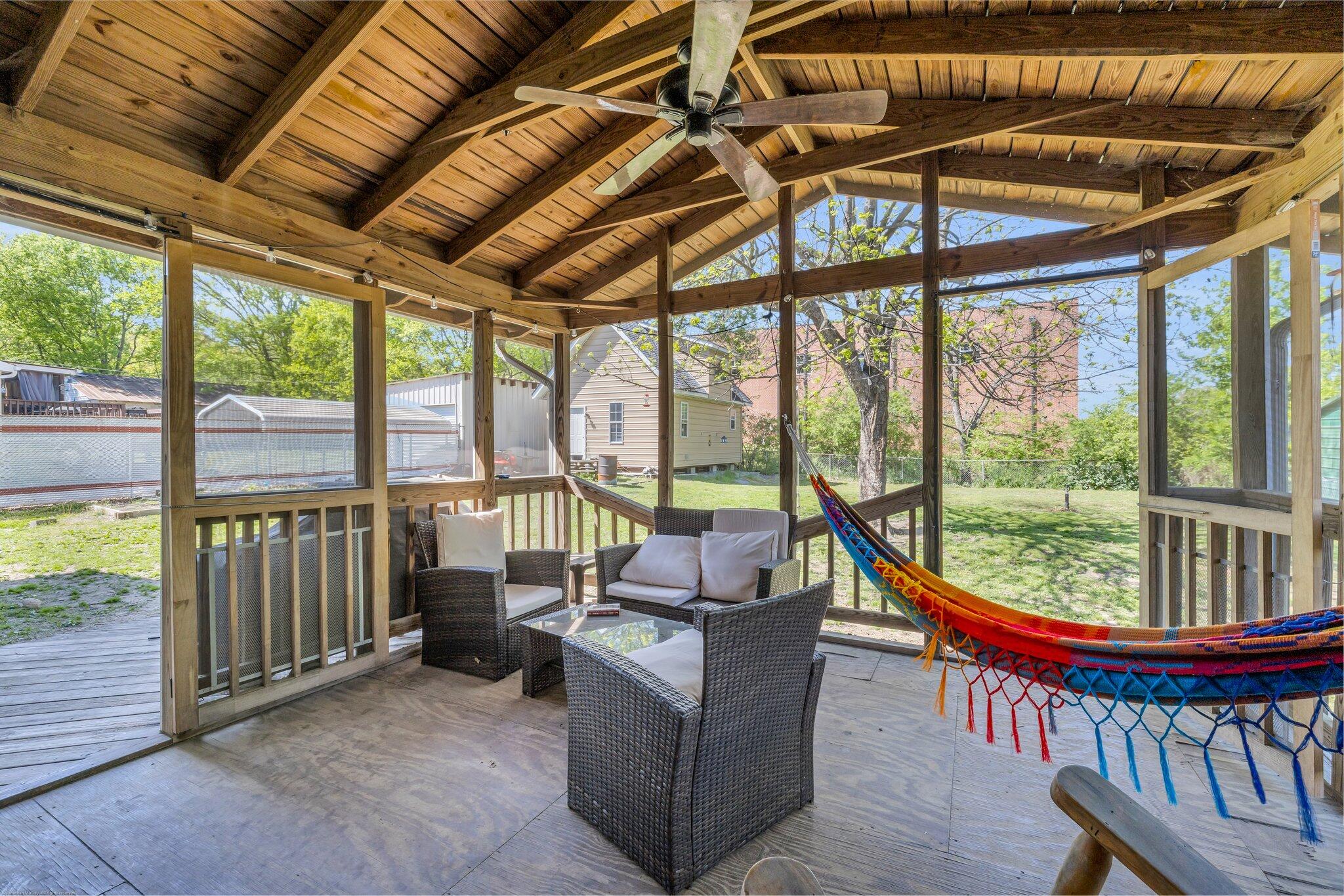 Screened in Back Porch
