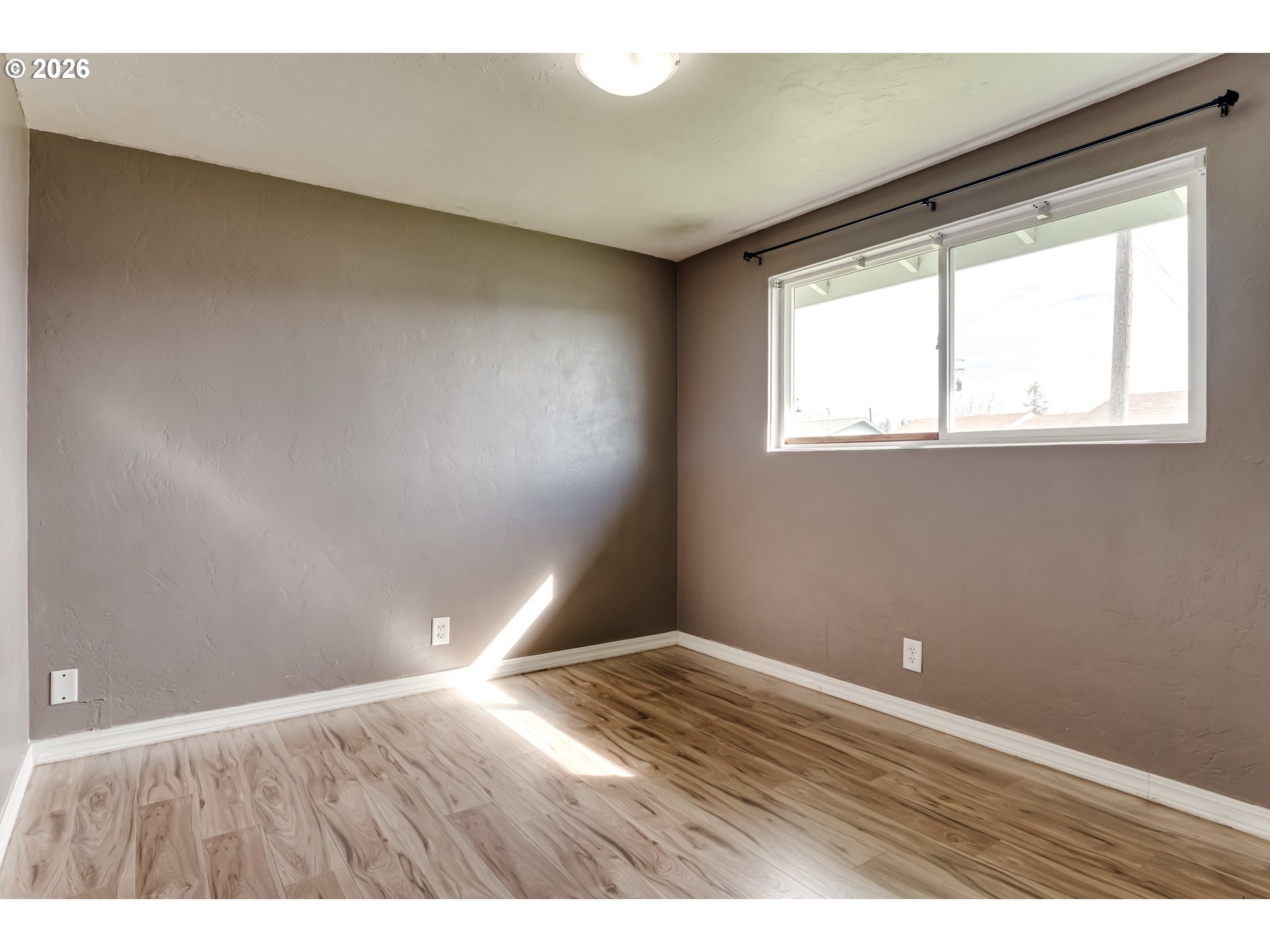 432 40th Street Springfield, OR 97478 - Photo 15 of 26