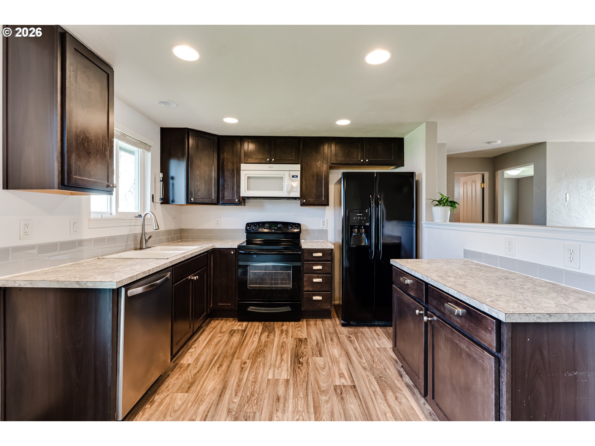 432 40th Street Springfield, OR 97478 - Photo 8 of 26