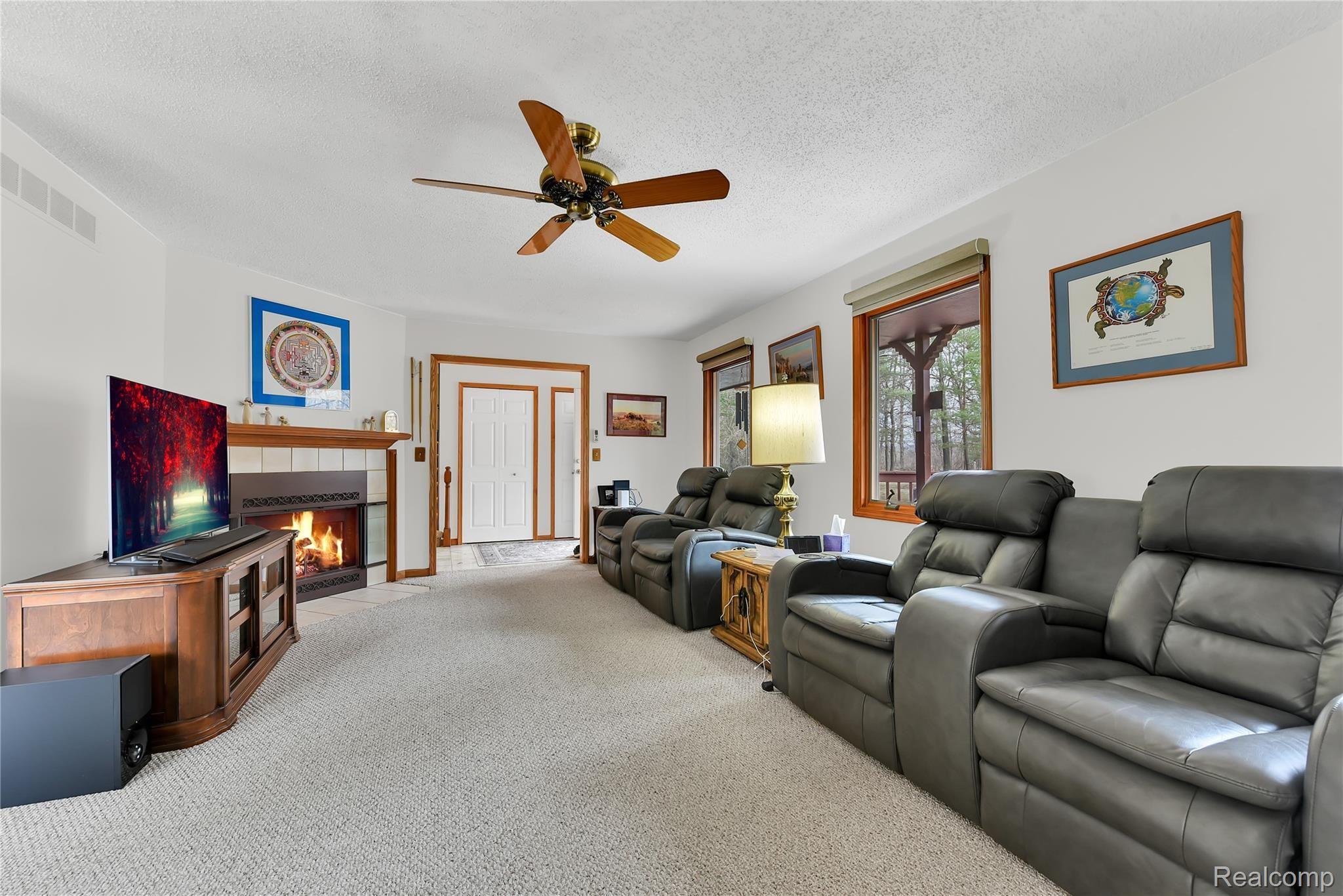 910 South Coats Road Oxford, MI 48371 - Photo 7 of 37 0910 S Coats - HD Drone photography-3.jpg