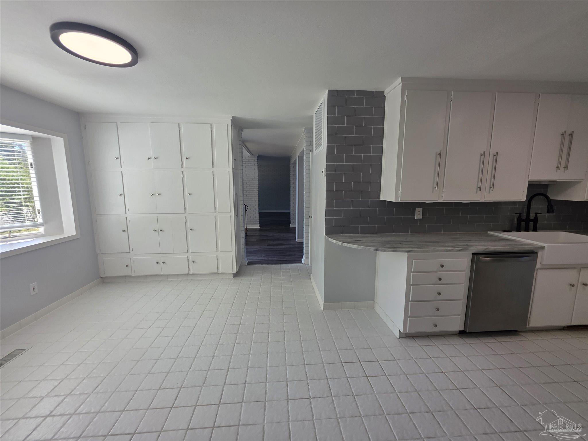 243 Euclid Road Pensacola, FL 32503 - Photo 11 of 35 Gallery Image 11