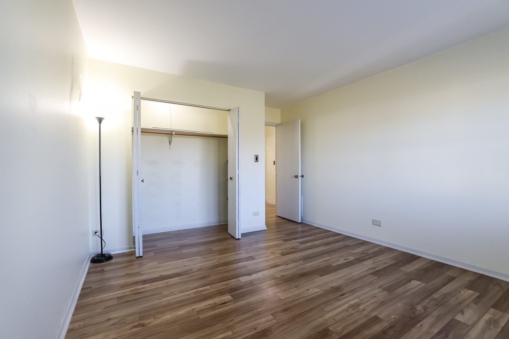 347 Juniper Circle Streamwood, IL 60107 - Photo 19 of 23 wooden floor in an empty room