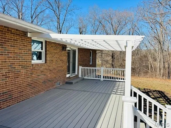 $743,900 | 207 Center Point Road, Steelville, MO 65565