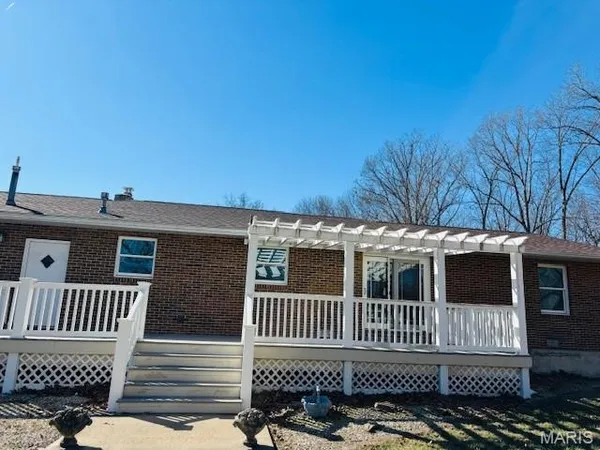 $743,900 | 207 Center Point Road, Steelville, MO 65565