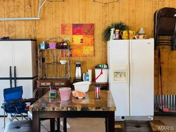 $743,900 | 207 Center Point Road, Steelville, MO 65565