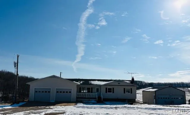 $749,900 | 207 Center Point Road, Steelville, MO 65565