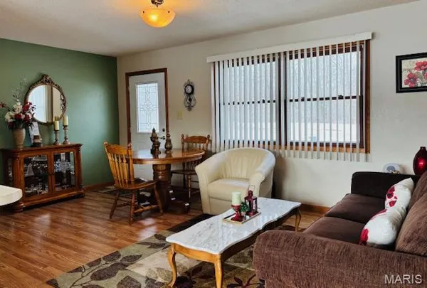 $743,900 | 207 Center Point Road, Steelville, MO 65565