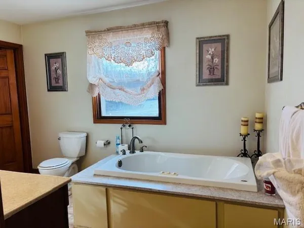 $743,900 | 207 Center Point Road, Steelville, MO 65565
