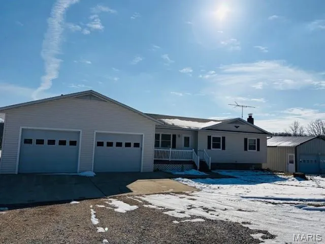 $749,900 | 207 Center Point Road, Steelville, MO 65565