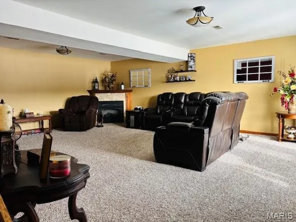 $743,900 | 207 Center Point Road, Steelville, MO 65565