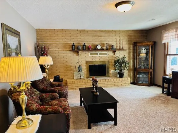 $743,900 | 207 Center Point Road, Steelville, MO 65565