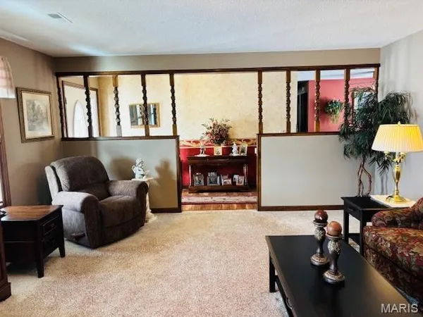 $743,900 | 207 Center Point Road, Steelville, MO 65565